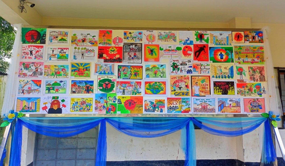 শিক্ষার্থীদের আঁকা ছবি দিয়ে জুলাই বিপ্লবের চিত্র